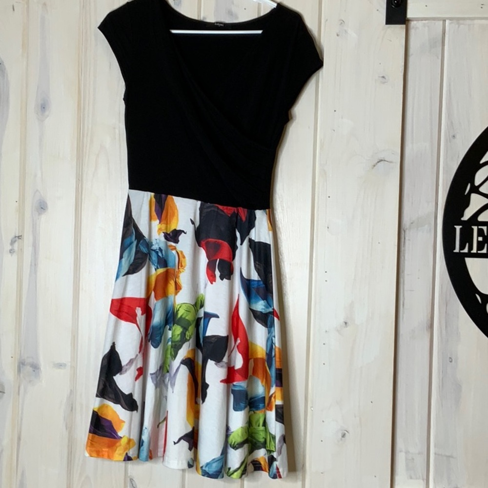 Cute spring dress!  Black with floral design, size M